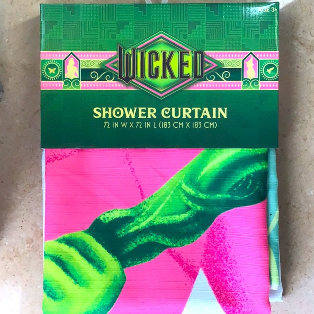 Wicked Glinda, Elphaba Shower Curtain